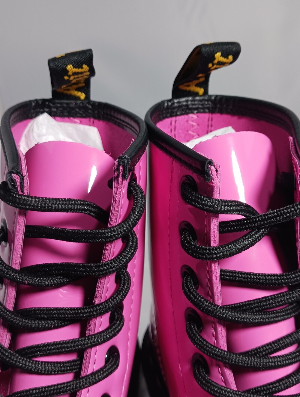 Dr. Martens 1460 Pink Patent Lamper Boots NIB – Women’s US 6 ✨🩷 - Picture 16 of 16